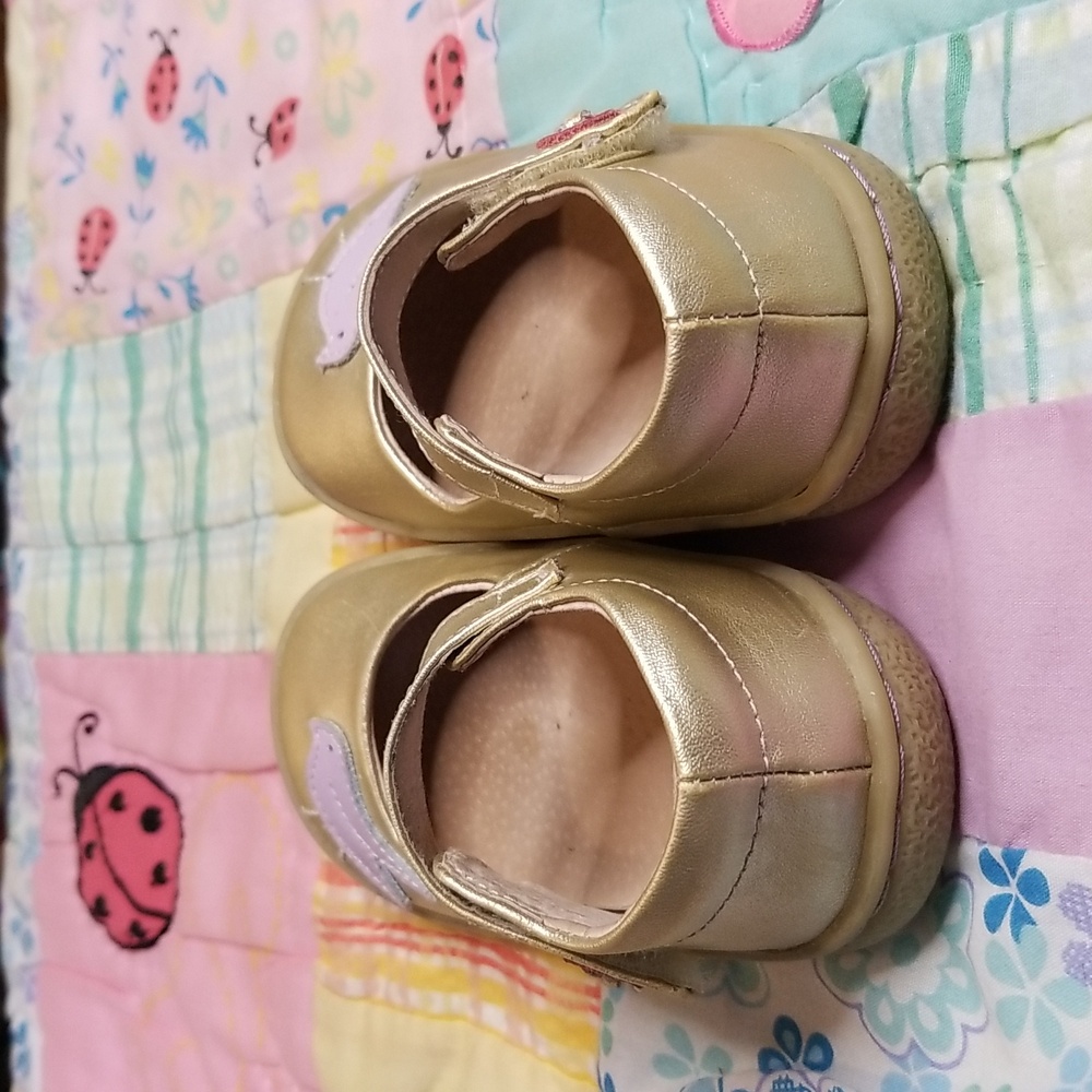 Livie & Luca Gold Metallic Leather  Pio Pio Mary Jane with Purple Bird Size 7 - Picture 3 of 8